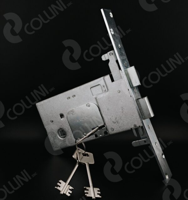 CISA Serratura da Infilare a DM Triplice (Catenaccio + Scrocco)